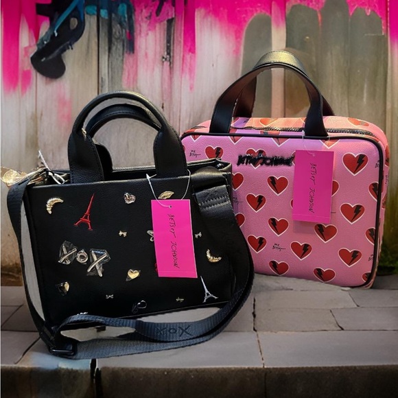 Betsey Johnson NWT Black Paris Dual Handle Crossbody & Pink Hearts Cosmetic Bag - Picture 11 of 11